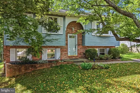 7080 Saddle Dr, Sykesville, MD 21784