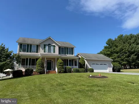 2093 Trainer Dr, Finksburg, MD 21048