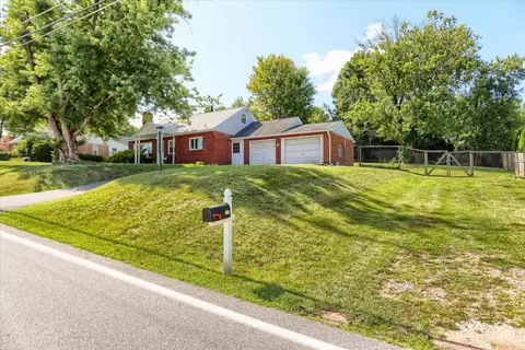 Exterior - 151 Smith Ave, Westminster, MD 21157 photo 2 of 9