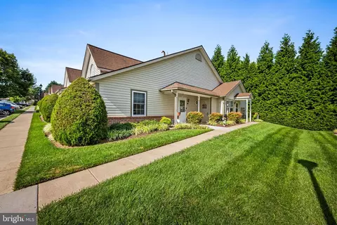 2030 Rudy Serra Dr #D, Eldersburg, MD 21784