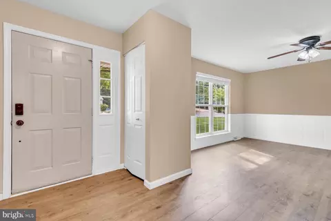 Entry Way - 1876 Upper Forde Ln, Hampstead, MD 21074 photo 1 of 9