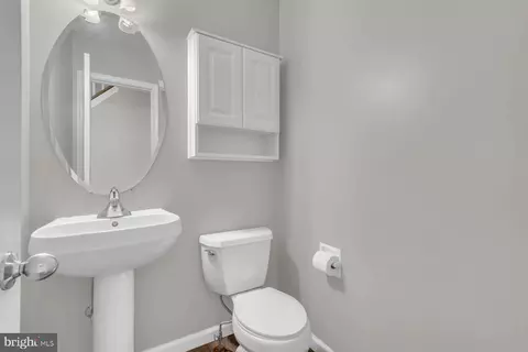 Entry Way - 1876 Upper Forde Ln, Hampstead, MD 21074 photo 5 of 9