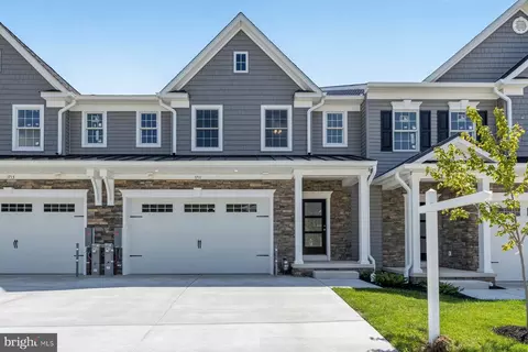 1711 Botanical Ct #10, Sykesville, MD 21784