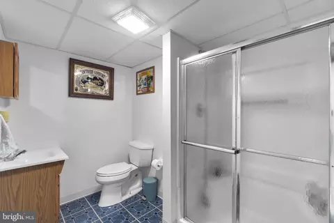Bath - 511 Marshall Dr, Westminster, MD 21157 photo 5 of 6