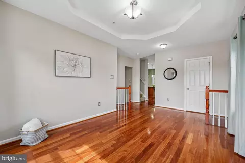 Entry Way - 1633 Pullman Ct, Mount Airy, MD 21771 photo 3 of 10