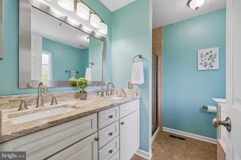 Bath - 1633 Pullman Ct, Mount Airy, MD 21771 photo 2 of 4