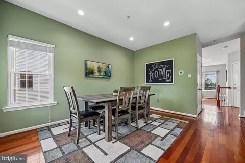 Entry Way - 1633 Pullman Ct, Mount Airy, MD 21771 photo 4 of 10