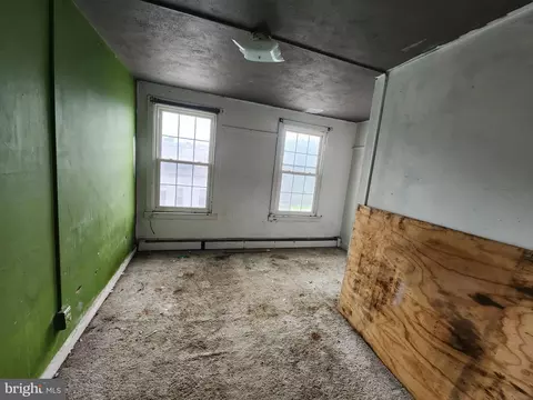 Bedroom - 112 E Broadway St, Union Bridge, MD 21791 photo 3 of 8