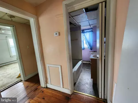 Entry Way - 112 E Broadway St, Union Bridge, MD 21791 photo 17 of 21