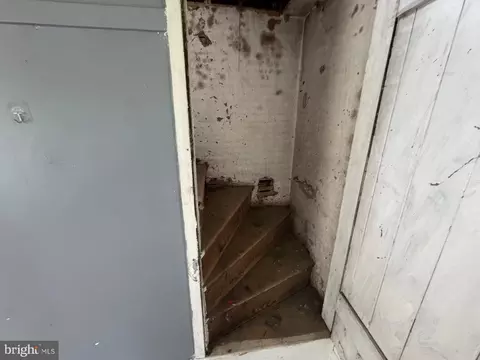 Entry Way - 112 E Broadway St, Union Bridge, MD 21791 photo 10 of 21