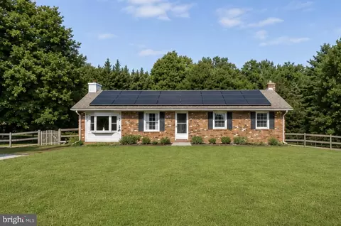 5886 Woodbine Rd, Woodbine, MD 21797