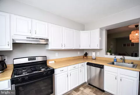 Kitchen - 4624 Marksman Ct, Hampstead, MD 21074 photo 5 of 5