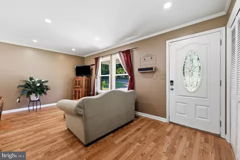 Entry Way - 820 Wilda Dr, Westminster, MD 21157 photo 2 of 6