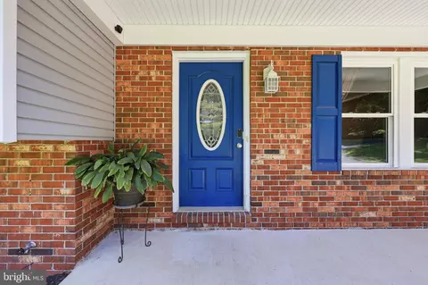 Exterior - 820 Wilda Dr, Westminster, MD 21157 photo 2 of 12