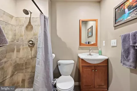 Bath - 820 Wilda Dr, Westminster, MD 21157 photo 1 of 4