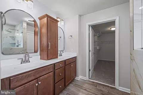 Entry Way - 682 Stonegate Rd, Westminster, MD 21157 photo 4 of 7