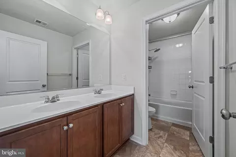 Entry Way - 682 Stonegate Rd, Westminster, MD 21157 photo 6 of 7