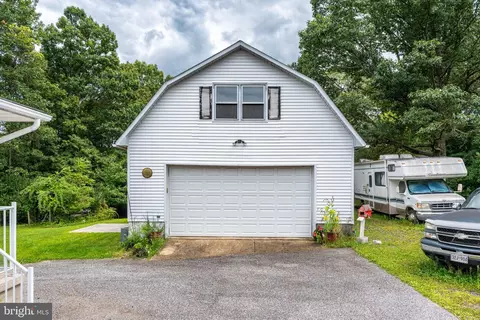 Exterior - 2235 E Deep Run Rd, Manchester, MD 21102 photo 4 of 5