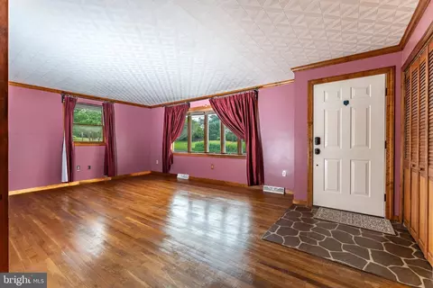 Living - 2235 E Deep Run Rd, Manchester, MD 21102 photo 2 of 3