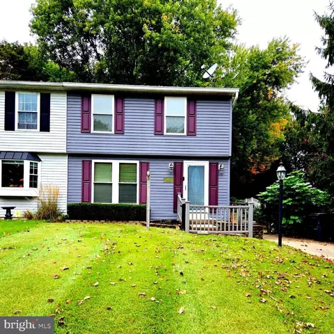 4410 Sycamore Dr, Hampstead, MD 21074