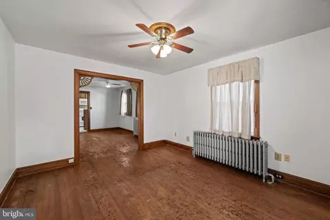 Living - 150 Bond St, Westminster, MD 21157 photo 2 of 2
