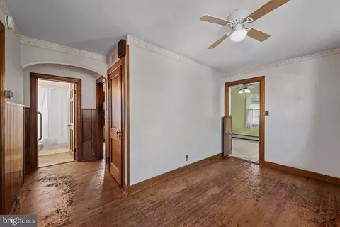 Entry Way - 150 Bond St, Westminster, MD 21157 photo 2 of 3