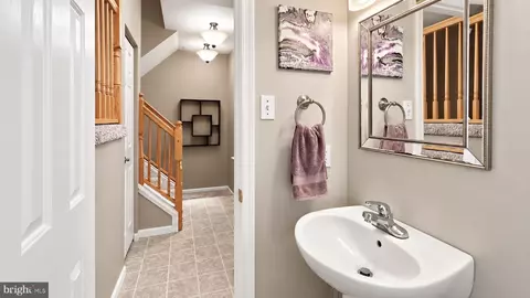 Entry Way - 1776 Upper Forde Ln, Hampstead, MD 21074 photo 3 of 14