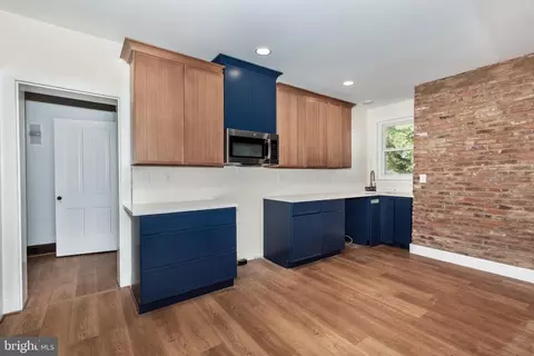 Entry Way - 4 S Whyte St, Union Bridge, MD 21791 photo 6 of 15