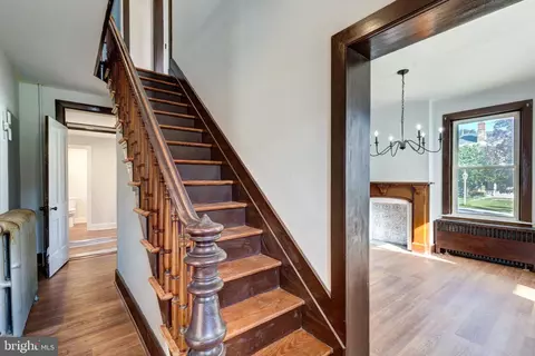 Entry Way - 4 S Whyte St, Union Bridge, MD 21791 photo 4 of 15