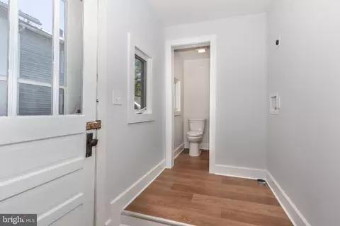 Entry Way - 4 S Whyte St, Union Bridge, MD 21791 photo 10 of 15