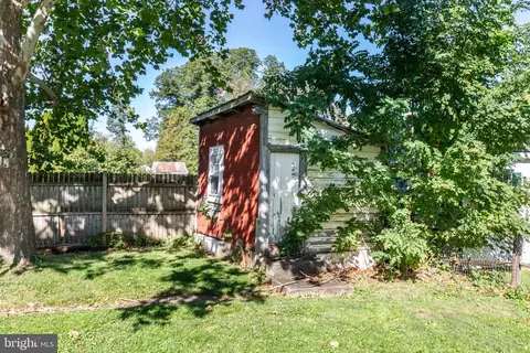 Exterior - 4 S Whyte St, Union Bridge, MD 21791 photo 4 of 6