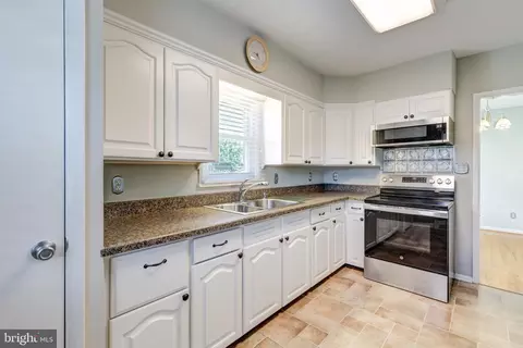 Kitchen - 428 Maple Ave, Westminster, MD 21157 photo 2 of 2
