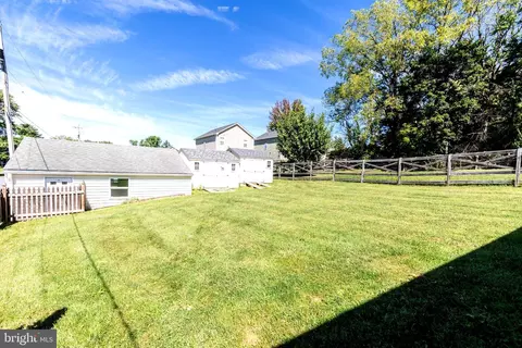 Exterior - 428 Maple Ave, Westminster, MD 21157 photo 3 of 9