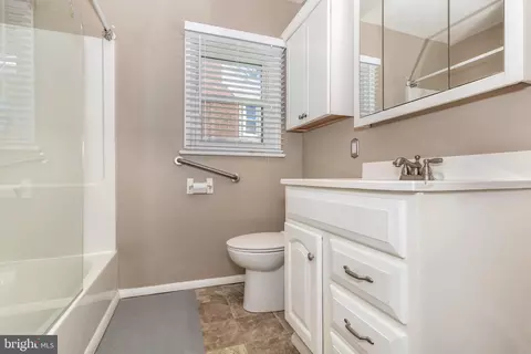 Entry Way - 428 Maple Ave, Westminster, MD 21157 photo 1 of 4
