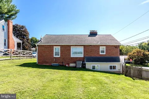 Exterior - 428 Maple Ave, Westminster, MD 21157 photo 2 of 9