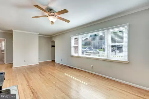 Living - 428 Maple Ave, Westminster, MD 21157 photo 2 of 5