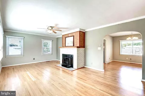 Living - 428 Maple Ave, Westminster, MD 21157 photo 3 of 5