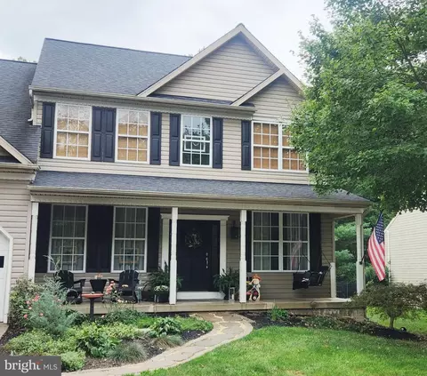 729 Rustling Leaf Ct, Sykesville, MD 21784