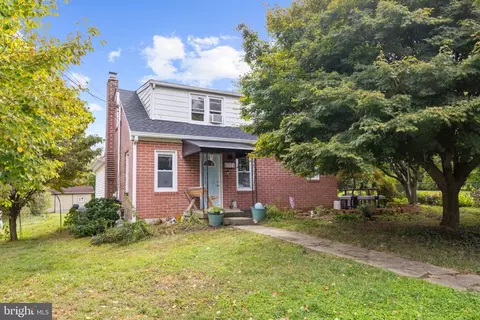 6521 Marvin Ave, Sykesville, MD 21784