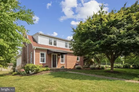 6521 Marvin Ave, Sykesville, MD 21784