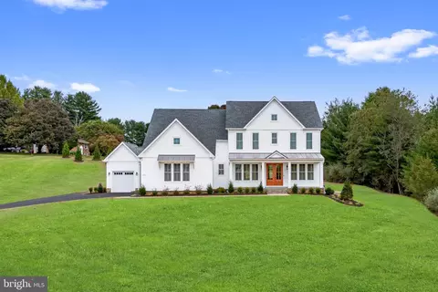 102 Kenard Dr, Eldersburg, MD 21784