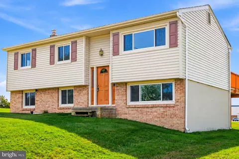 516 E Baltimore St, Taneytown, MD 21787