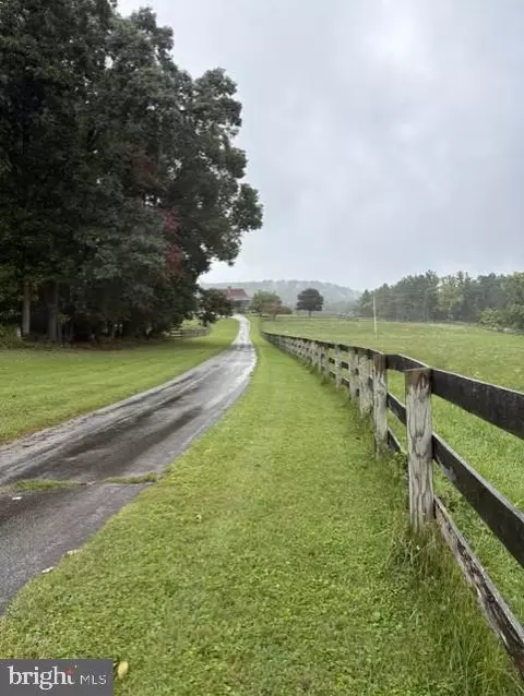 1720 E Deep Run Rd, Manchester, MD 21102