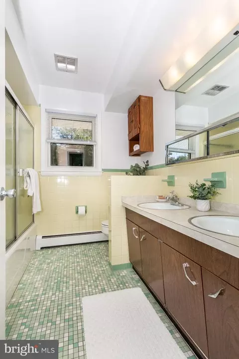 Bath - 313 Wayne Ave, Westminster, MD 21157 photo 1 of 1