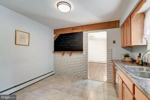 Entry Way - 313 Wayne Ave, Westminster, MD 21157 photo 1 of 4