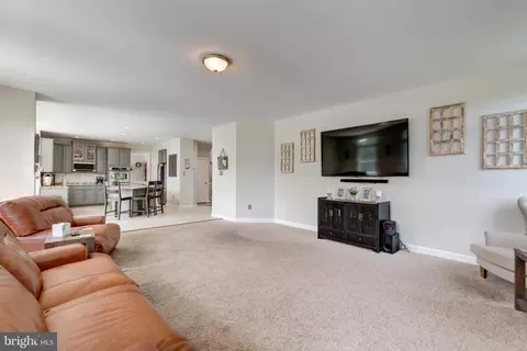 Entry Way - 672 Spring Meadow Dr, Westminster, MD 21158 photo 6 of 11