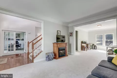 Living - 672 Spring Meadow Dr, Westminster, MD 21158 photo 2 of 6