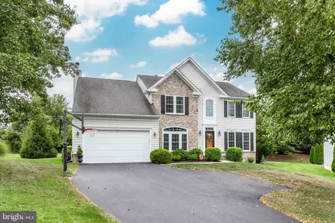 Exterior - 672 Spring Meadow Dr, Westminster, MD 21158 photo 6 of 7