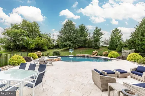 Exterior - 672 Spring Meadow Dr, Westminster, MD 21158 photo 5 of 7