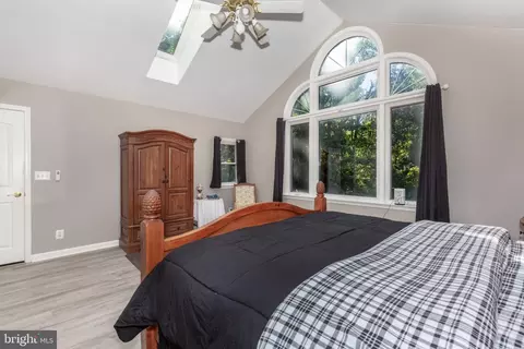 Bedroom - 1827 Benedict Rd, Westminster, MD 21157 photo 3 of 4